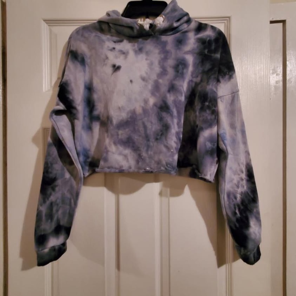 Rue 21 cropped pull over hoodie